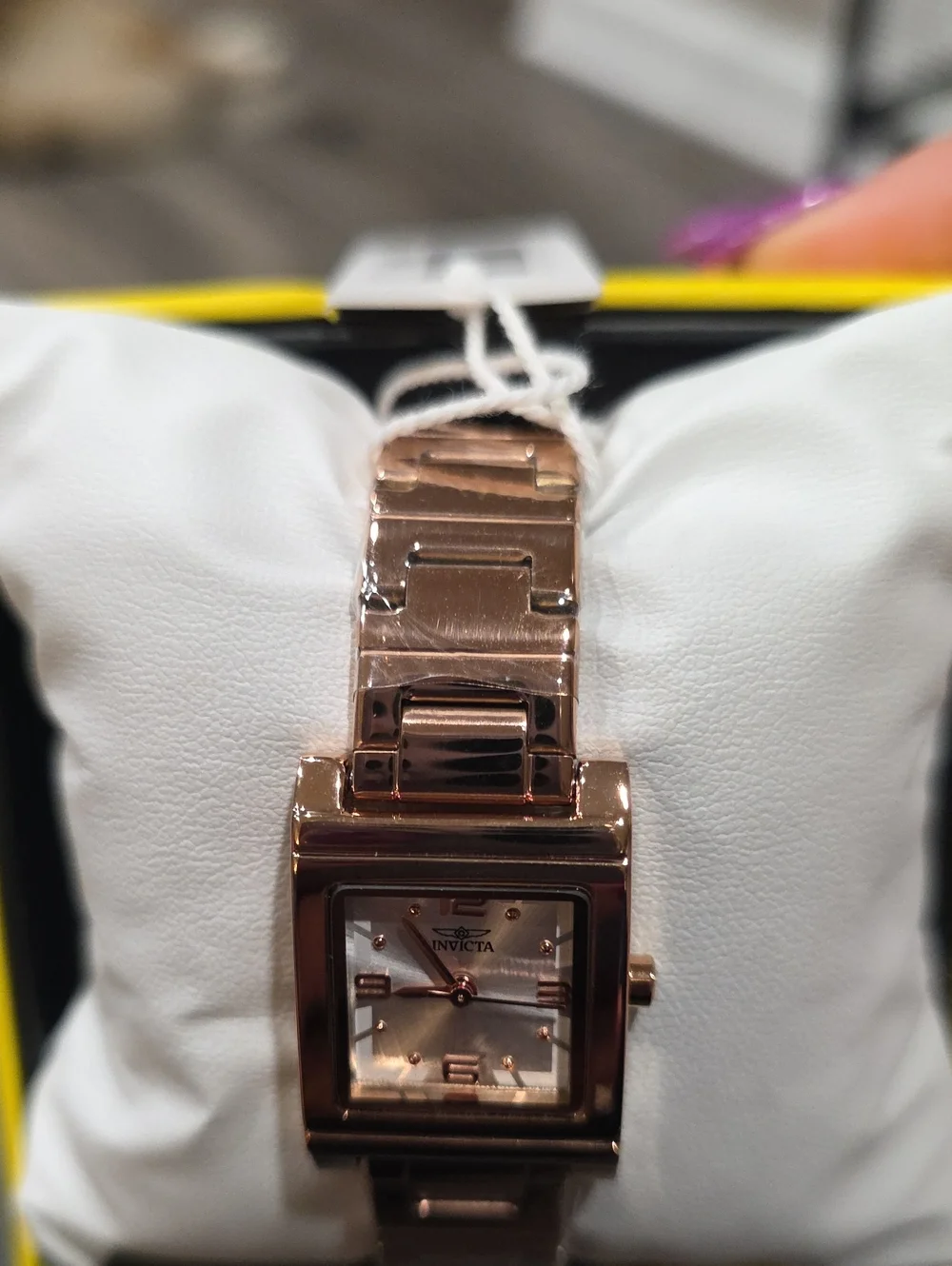 Invicta this eye